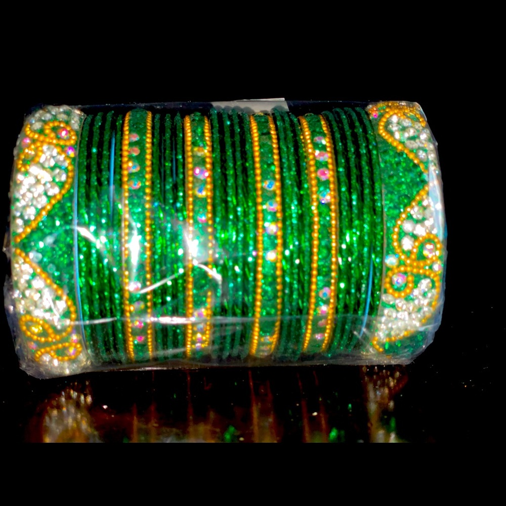 Traditional Long Bridal Set For Both Hands